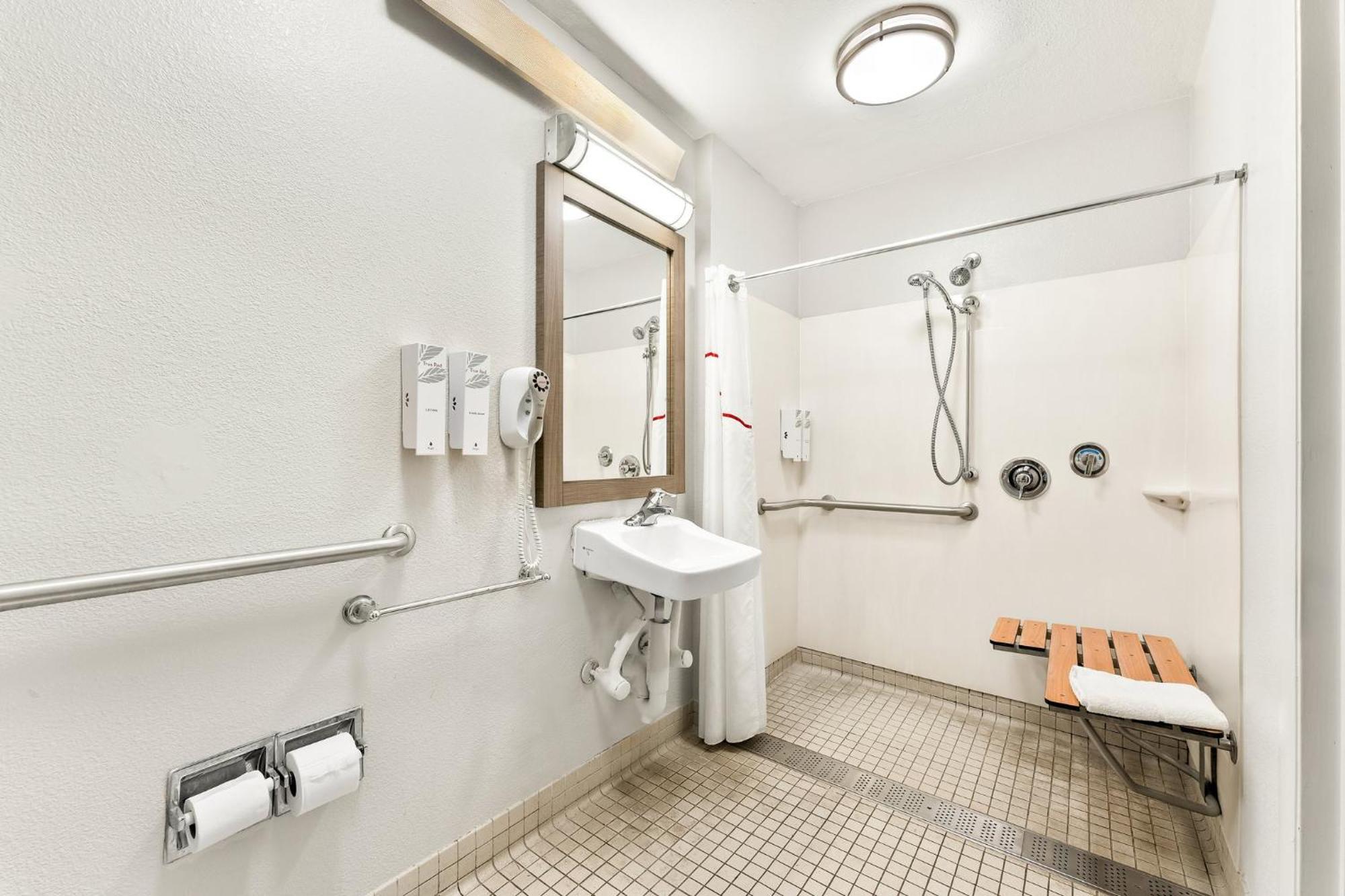 Red Roof Inn Allentown Airport Екстер'єр фото